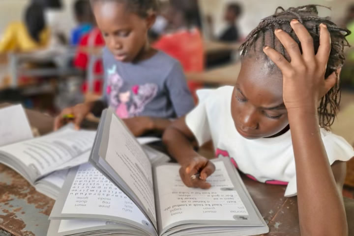 对话一丹奖评审：多语教育，学习共赢 第 2 张